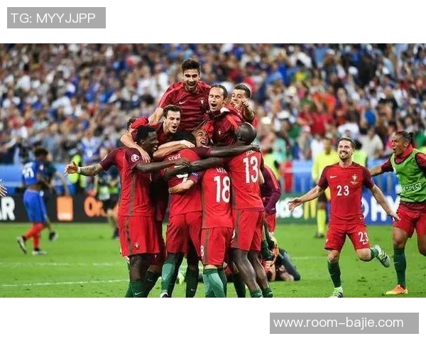 拜仁遭柏林联定位球逆袭终结连胜月底欧冠对决阿森纳引关注